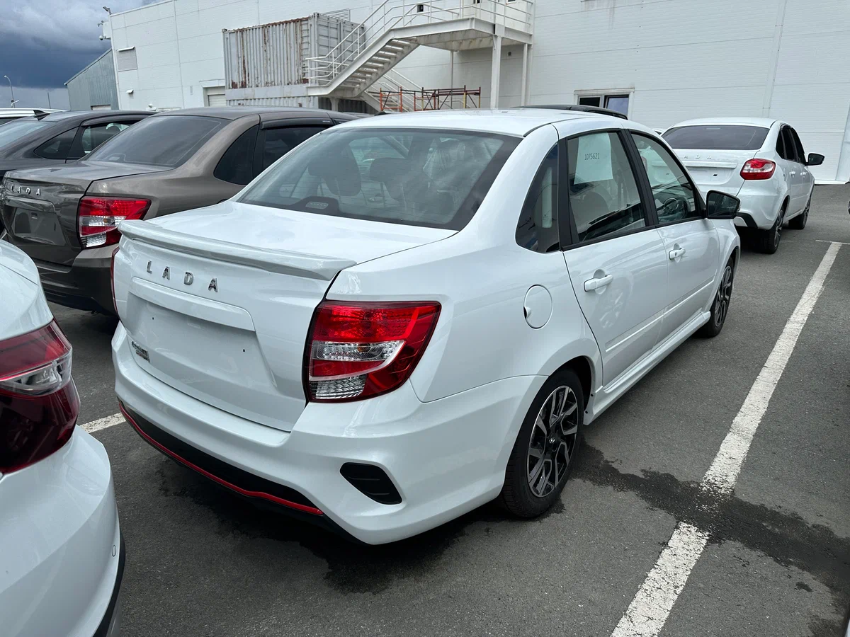 Lada Granta Sportline в Москва - еще фото